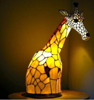 3D animal desk lamp featuring Giraffe design