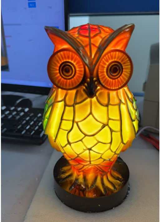 3D animal desk lamp featuring owl design