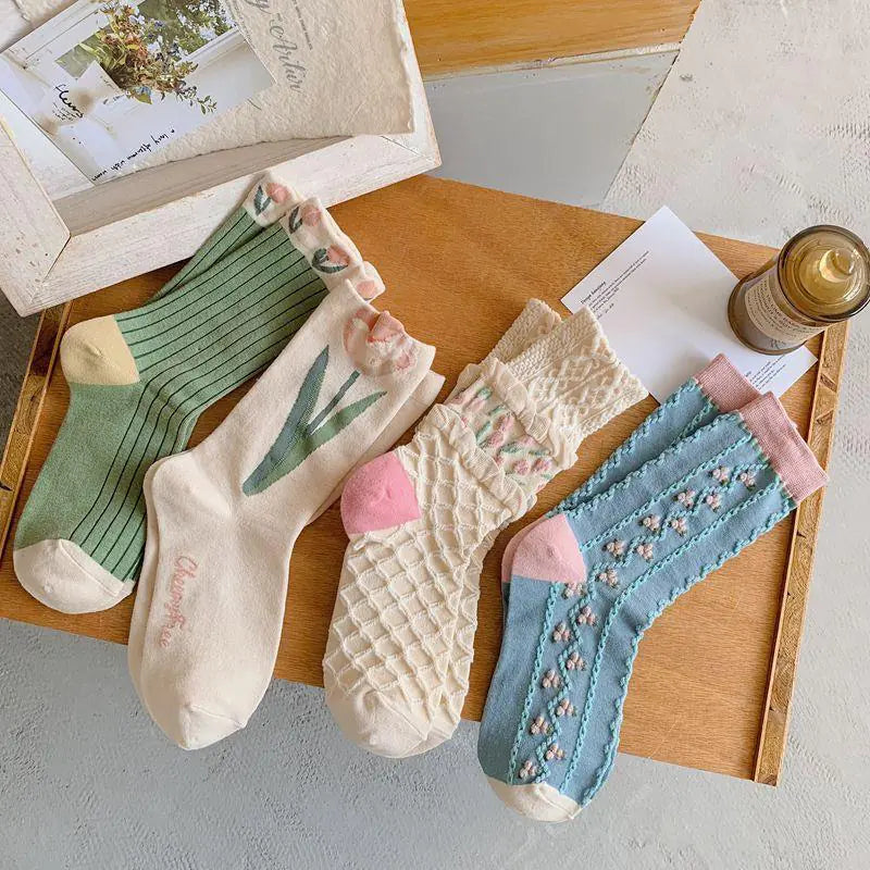 Retro Tulip Floral Cotton Socks soft and cozy, breathable, detail