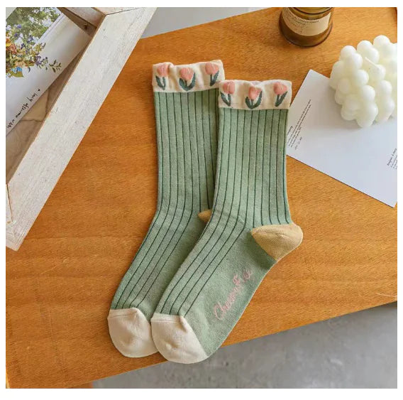 Retro Tulip Floral Cotton Socks soft and cozy, breathable, detail