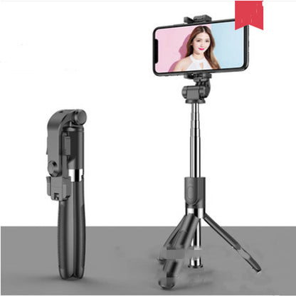 Bluetooth selfie stick for mobile live streaming setup