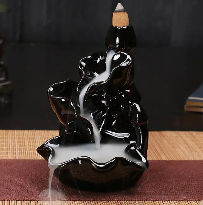 Add tranquility and elegance to your home with our handcrafted ceramic incense burner decor. Perfect for meditation, relaxation, and stylish aromatherapy experiences.